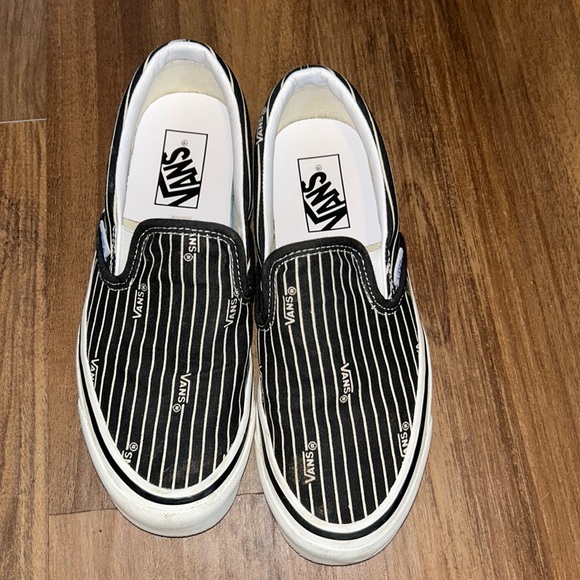 Vans Shoes - Black&White Vans